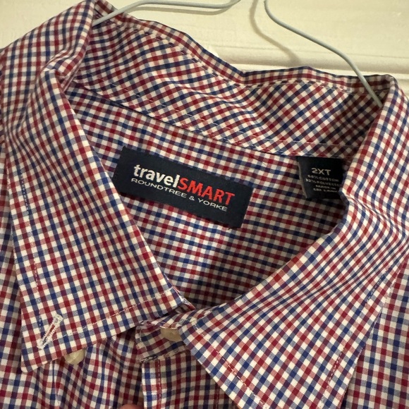 Travel smart Button Down - Picture 2 of 2